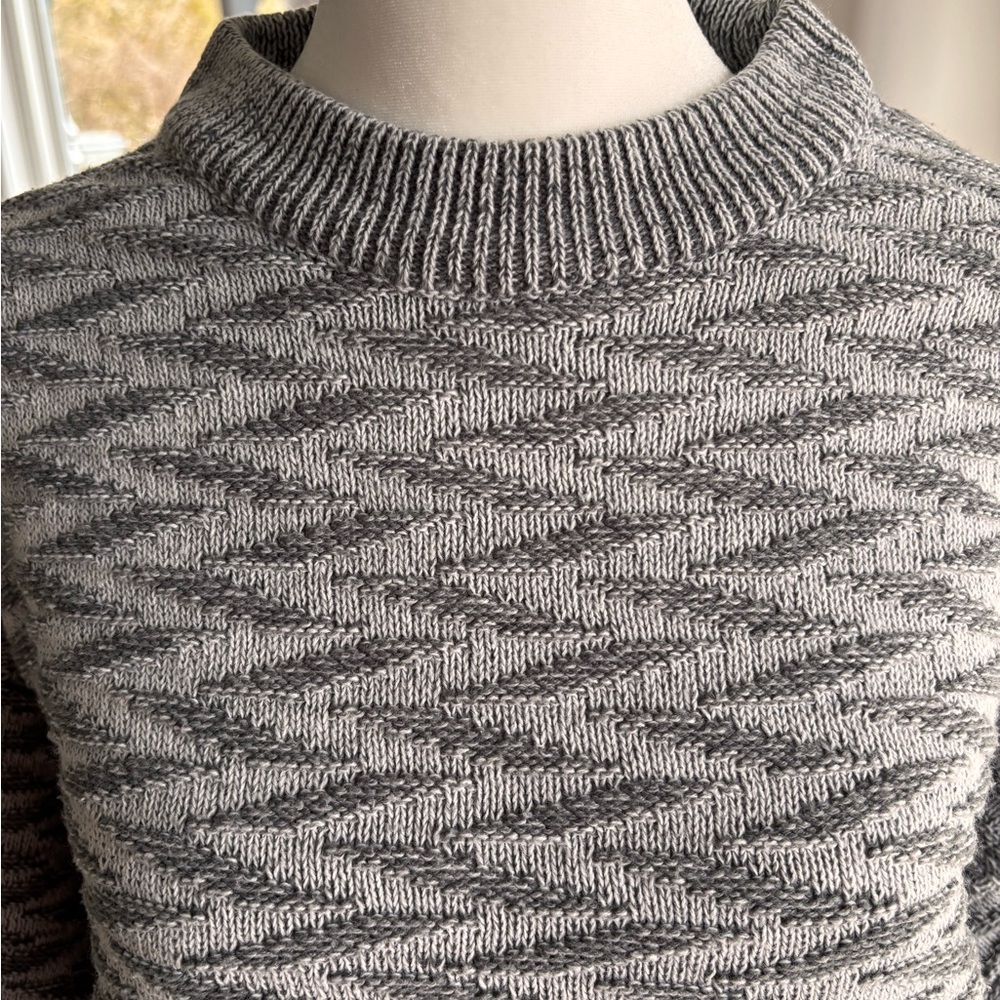 Vintage Street Closed Knit Sweater 🩶 - Picture 2 of 5